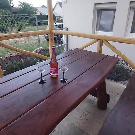 בלטונודבארי Lali Apartman מראה חיצוני תמונה