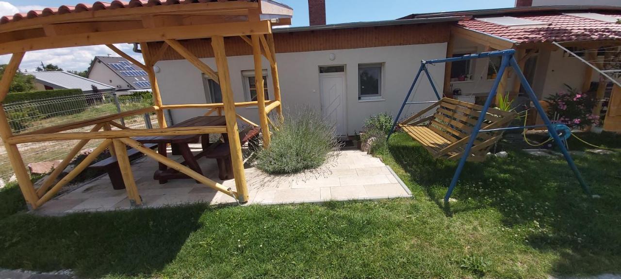 בלטונודבארי Lali Apartman מראה חיצוני תמונה